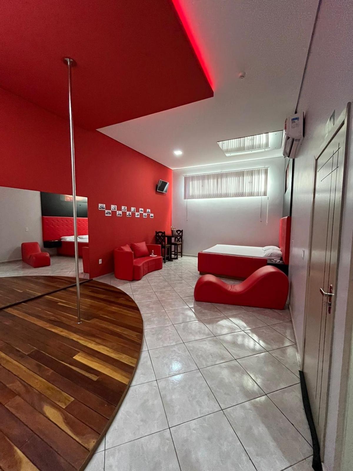 Fetiche Motel Presidente Medici  Exterior foto